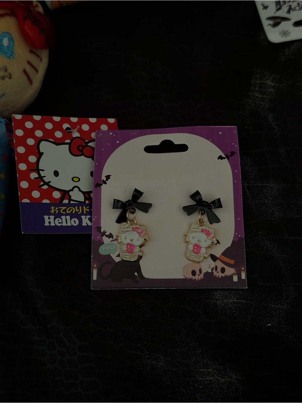 Halloween Hello Kitty Set - Picture 2 of 2